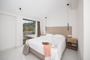 4 Schlafzimmer, Bügeleisen/Bügelbrett, WLAN, Bettwäsche