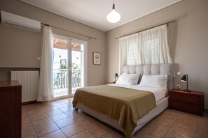 5 bedrooms, iron/ironing board, WiFi, bed sheets