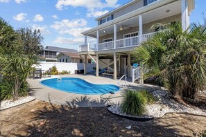 Pool - Casa Del Sol- Pool, Balcony, Cherry Grove Views (North Myrtle Beach)
