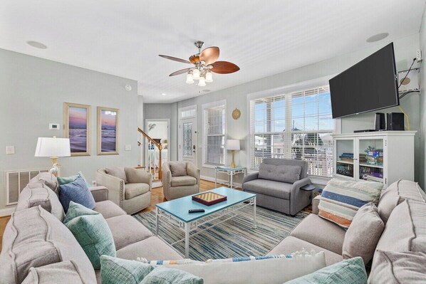 Smart TV, books, offices