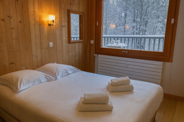 1 chambre, fer et planche à repasser, Wi-Fi, draps fournis