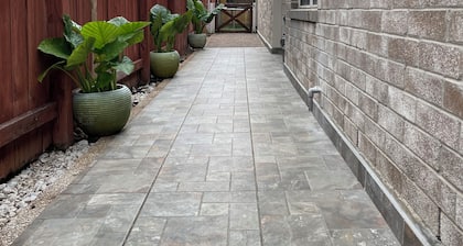 Cozy studio in lovely Houston with AC, WiFi