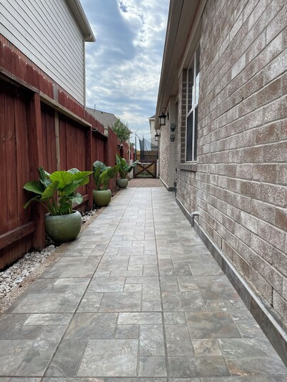 Cozy studio in lovely Houston with AC, WiFi