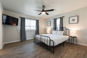 6 bedrooms, iron/ironing board, free WiFi, bed sheets