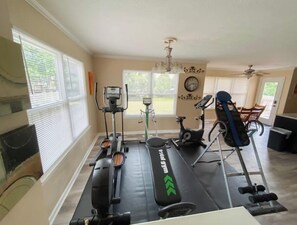 Fitness facility - Spacious House with Gym - 17 mins to DT

 (Indianapolis)