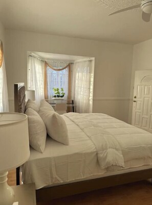 4 bedrooms, WiFi, bed sheets