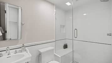 Shower, towels