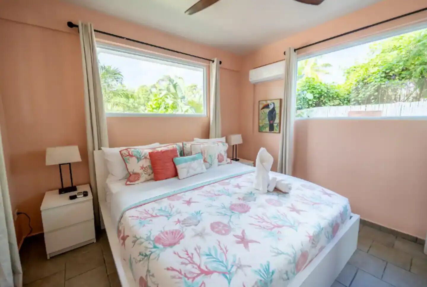 6 bedrooms, iron/ironing board, WiFi, bed sheets