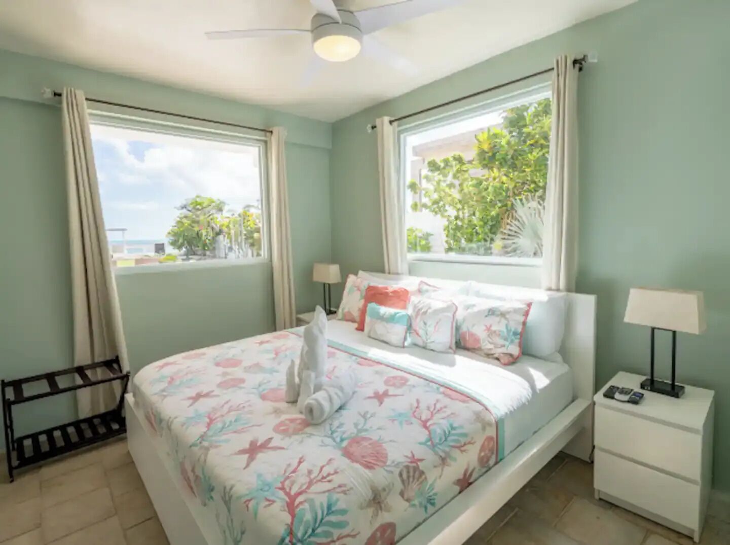 6 chambres, fer et planche à repasser, Wi-Fi, literie fournie