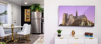 ~Villa Golden~ Centrally located, King Bed! 