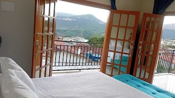 3 quartos, ferros/tábuas de passar roupa, Wi-Fi de cortesia