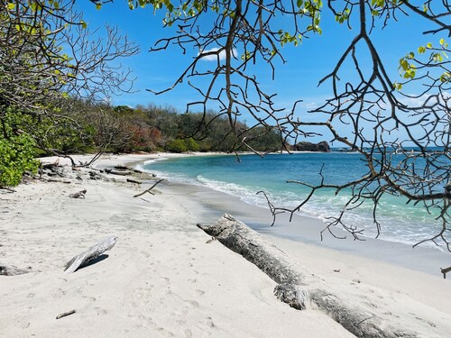 Luxurious Dream 5 bedroom Villa on Costa Rican Coast with breathtaking views