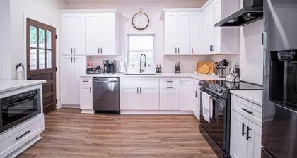 Artful Escape at Marietta Square