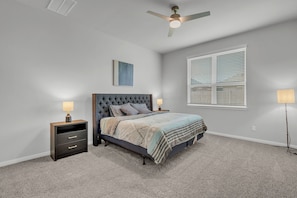 4 bedrooms, desk, iron/ironing board, WiFi - Amazing new Corporate Housing,Full amanities,Close to hospitals and power plant (Temple)