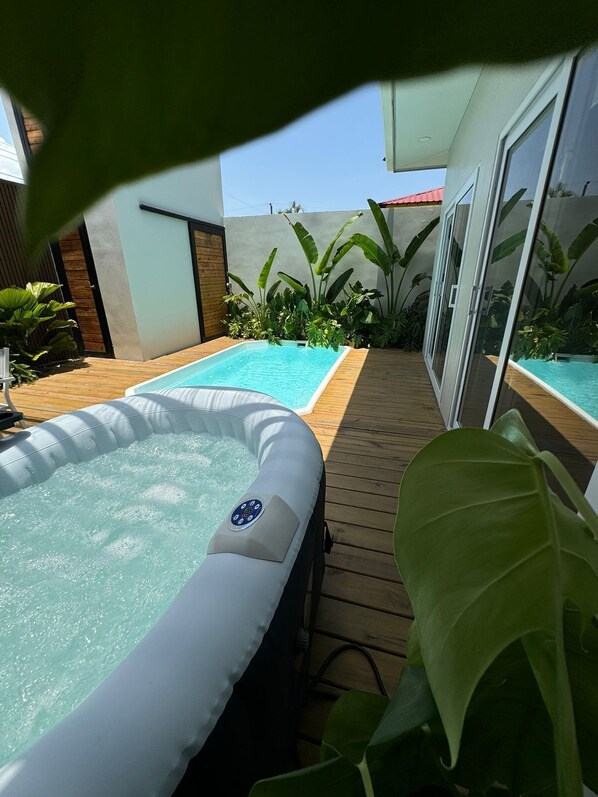 Pool - Beautiful Beach House Marbella,Omoa with Jacuzzi (Omoa)