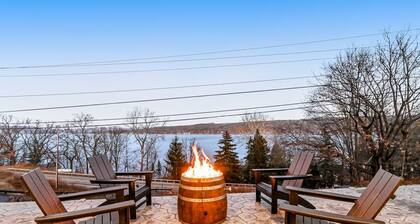 A showpiece, modern, lake-view marvel w/ Hot Tub, Chef's Kitchen