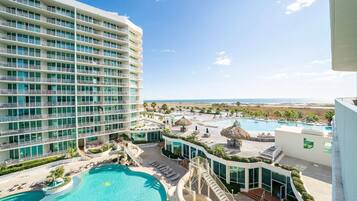 Indoor pool, outdoor pool