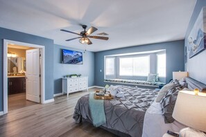 5 chambres, bureau, fer et planche Ă repasser, lit parapluie