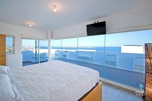 Apartment, 3 Bedrooms, Balcony, Ocean View | Iron/ironing board, free WiFi, bed sheets - Ocean View Condos with Pool Onsite (La Paz)