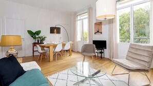 Uklassifisert bilde, 3 av 51, knapp