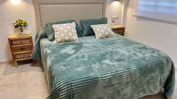 2 chambres, fer et planche Ă repasser, Wi-Fi, draps fournis