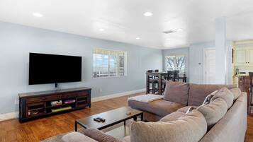 Rumah (2 Bedrooms) | Interior