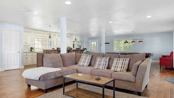 Rumah (2 Bedrooms) | Interior