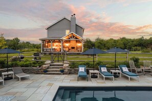 A heated pool - Luxury Catskill 15-acre farm:Pool,Sauna,HotTub,Gym (Parksville)