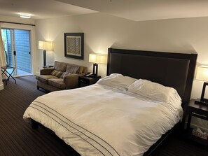 1 bedroom, travel cot, free WiFi, bed sheets