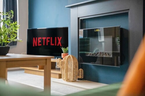 NEW Sleeps 6 in Norton FREE wifi