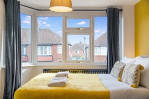 3 bedrooms, WiFi - NEW Sleeps 6 in Norton FREE wifi (Norton)