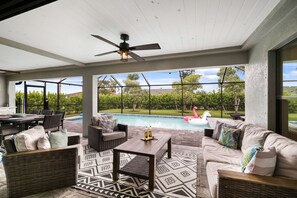 Property grounds - Family Oasis w/Pool, Game Room, Outdoor Kitchen Sleeps 12 (Cape Coral)