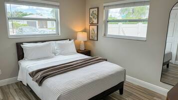 2 bedrooms, iron/ironing board, WiFi, bed sheets