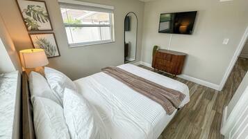 2 bedrooms, iron/ironing board, WiFi, bed sheets