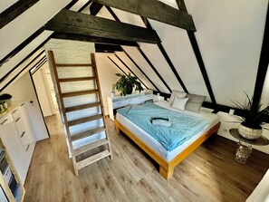 2 bedrooms, free WiFi, bed sheets