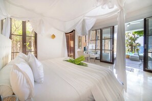 1 habitación, caja de seguridad en la habitación y escritorio 