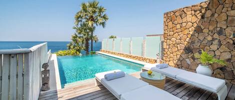 Piscine extérieure, piscine chauffée