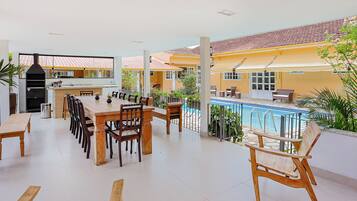 Piscina externa