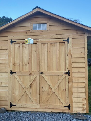 Off Grid Glamping Shed with River Access 