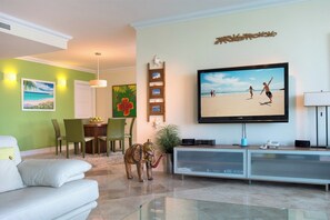 Televisión y estéreo 