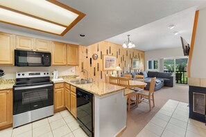 Apartment (2 Bedrooms) | Front of property