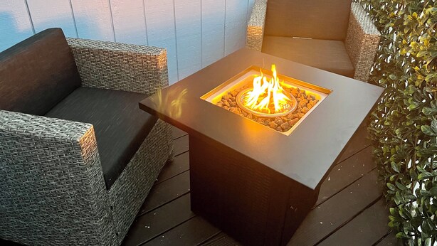 Unclassified image, 1 of 29, button - Stylish Tri-Level Townhouse with King Suite+Loft (Aptos)
