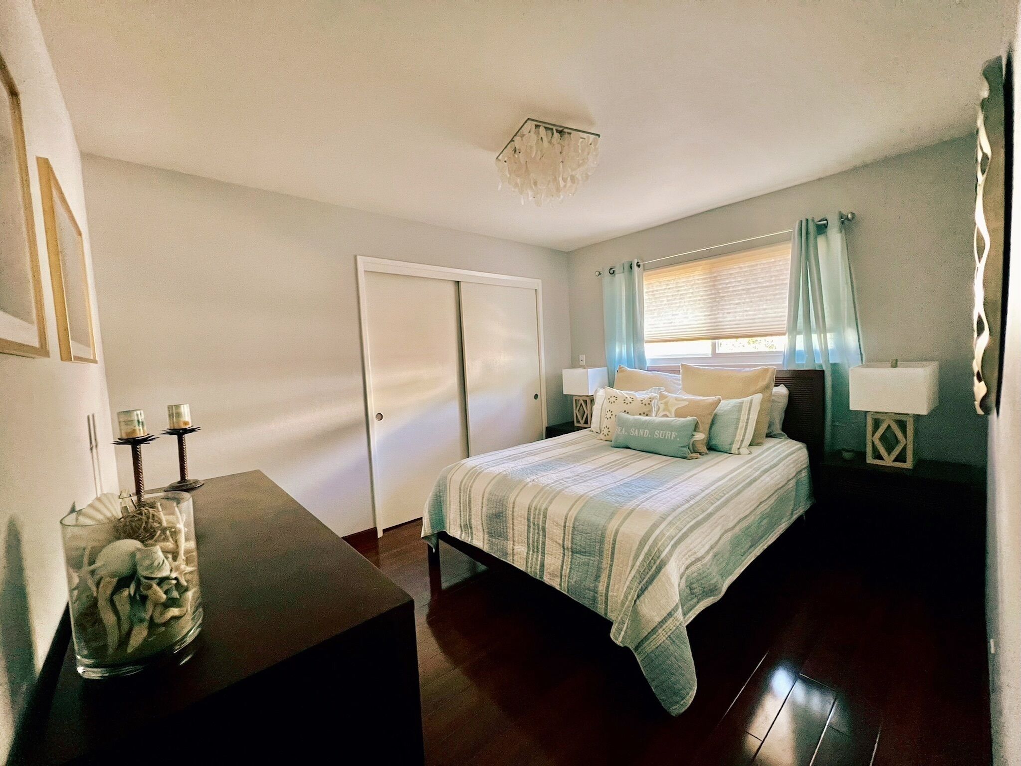 2 chambres, fer et planche à repasser, lit parapluie, Wi-Fi