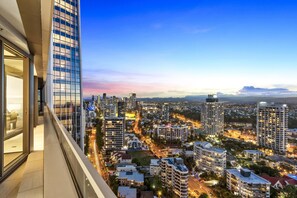Property grounds - Jewel - Modern 2 Bedroom Unit (Jew 2606 - 7N - NB) (Surfers Paradise)