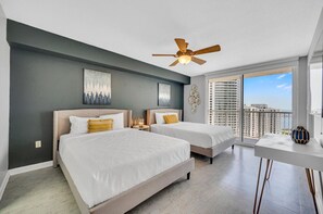 1 soverom, skrivebord, strykejern/-brett og wi-fi