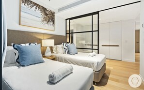 2 Schlafzimmer, Zimmersafe, Bügeleisen/Bügelbrett, Internetzugang