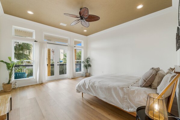 7 bedrooms, WiFi, bed sheets - Spacious 7-bedroom house with AC and WiFi in marvelous Panama City Beach (Panama City Beach)