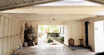 Charming 3-bedroom house in lovely Enterprise with AC, WiFi