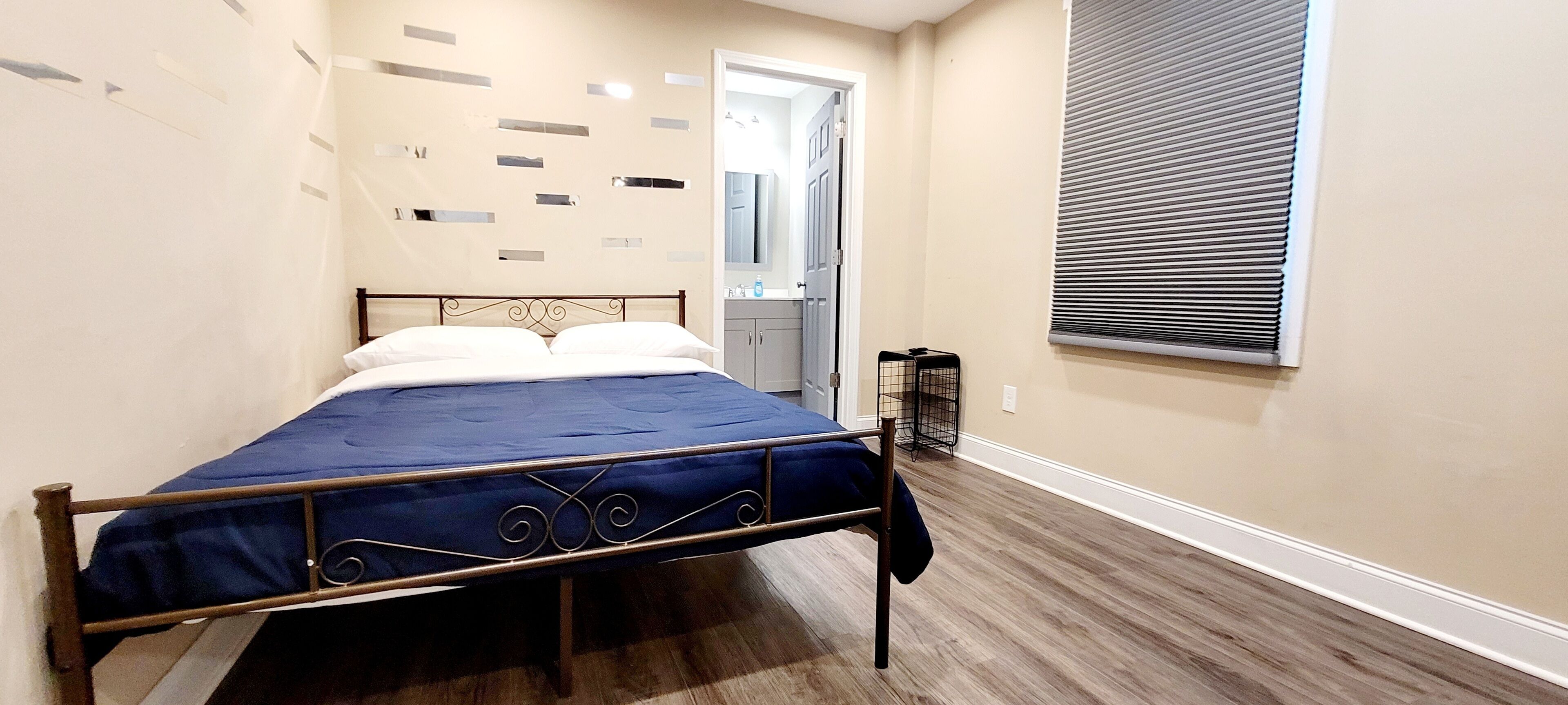 3 bedrooms, iron/ironing board, free WiFi, bed sheets