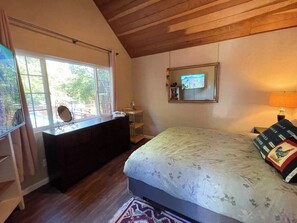 1 chambre, fer et planche Ă repasser, Wi-Fi, draps fournis